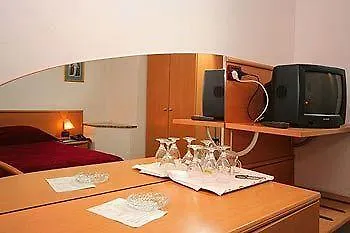 *** Hotel Villa Fontana Trogir Kroatien