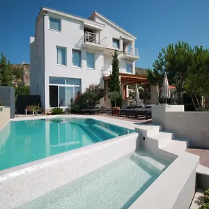 Marer Apartment Trogir