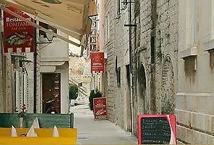 Szálloda Villa Fontana Trogir